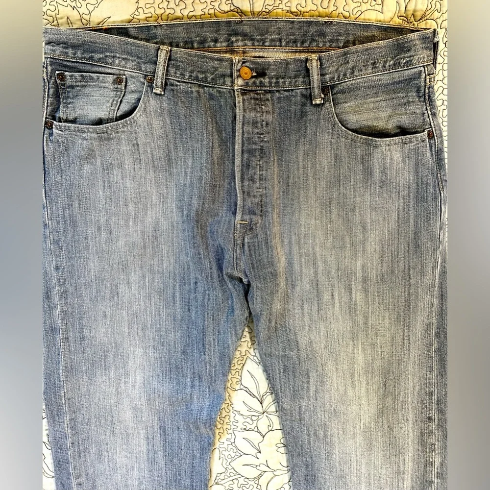 LEVI’S 501 Original Fit Button Fly Medium Wash Jeans Sz 38x32